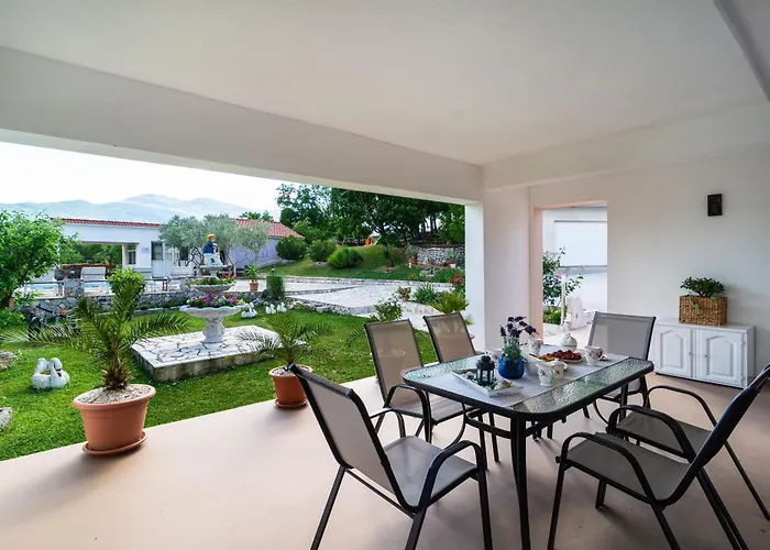 Three-bedroom In Villa