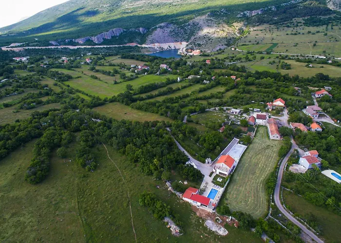 Three-bedroom In * Dabar